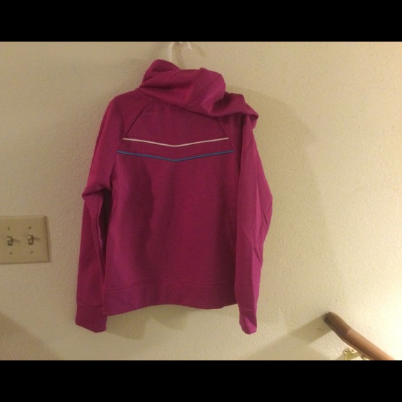 Girls North Face jacket - Picture 2 of 5